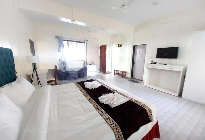 Президентский Люкс, Mango Valley Resort Ganpatipule