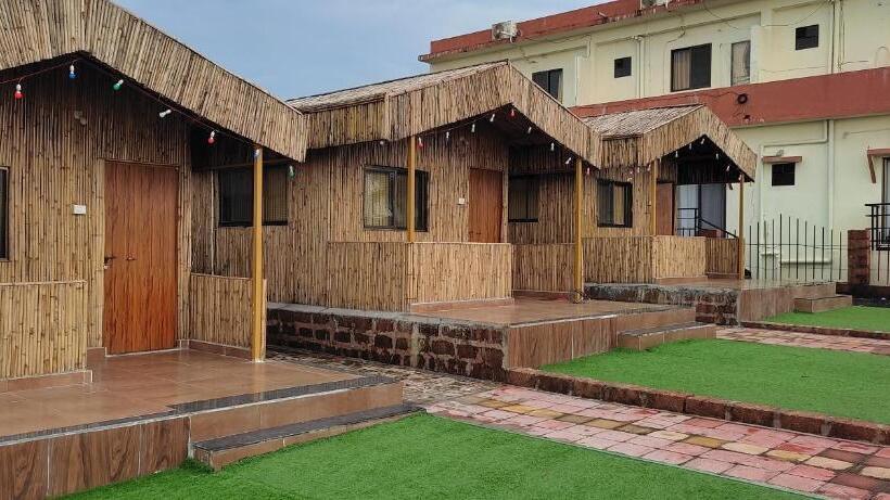 Шале Superior 1 Спальня, Mango Valley Resort Ganpatipule