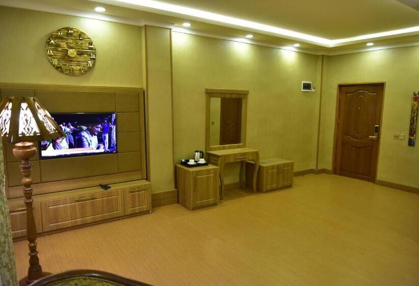 اتاق استاندارد سه نفره, Prizh