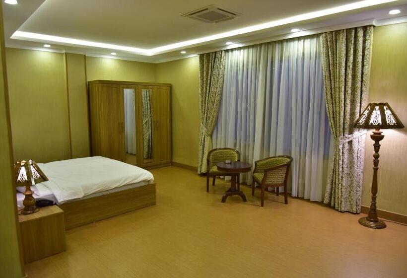 اتاق لوکس با تخت بزرگ, Prizh