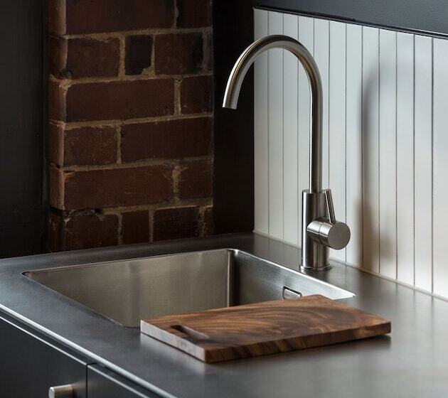 شقة غرفتين, The Chamberson