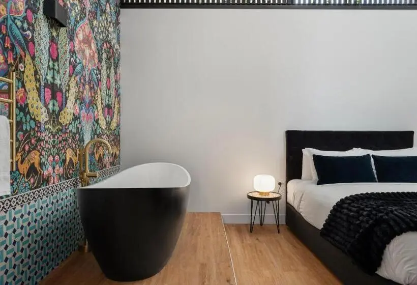 1 Bedroom Penthouse Apartment, The Chamberson