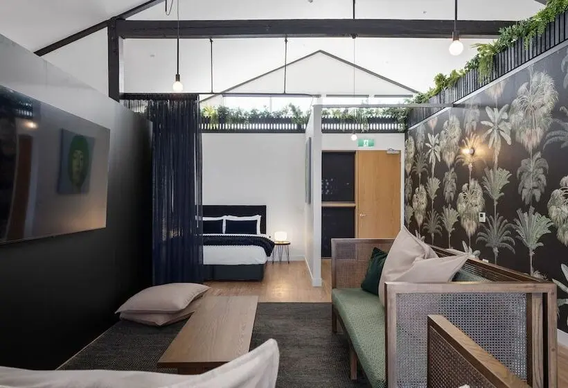 1 Bedroom Penthouse Apartment, The Chamberson