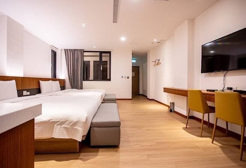 اتاق استاندارد چهار تخته, Beauty Avenue Inn