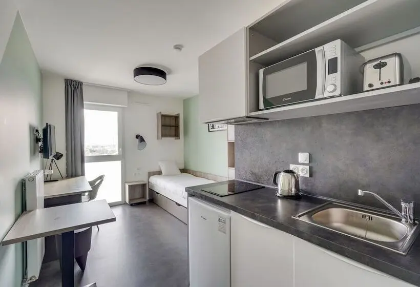 スタンダードスタジオ, All Suites Appart Hôtel Massy Palaiseau