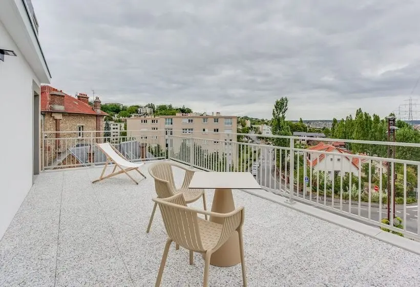 Superior studio with terrace, All Suites Appart Hôtel Massy Palaiseau