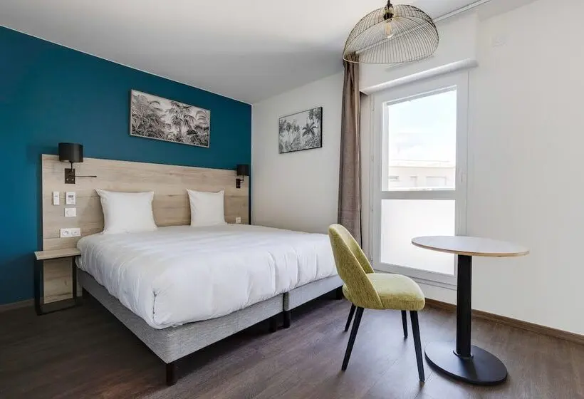 Superior studio with terrace, All Suites Appart Hôtel Massy Palaiseau
