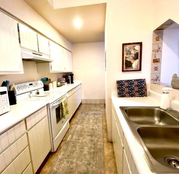 Апартаменты 1 Спальня, Bisbee Brownstone Suites