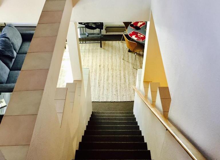 شقة غرفة واحدة, Bisbee Brownstone Suites