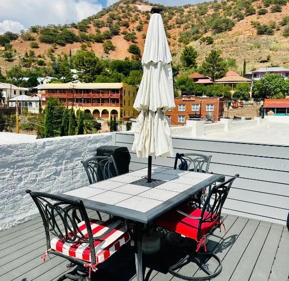 Апартаменты Deluxe 1 Спальня, Bisbee Brownstone Suites