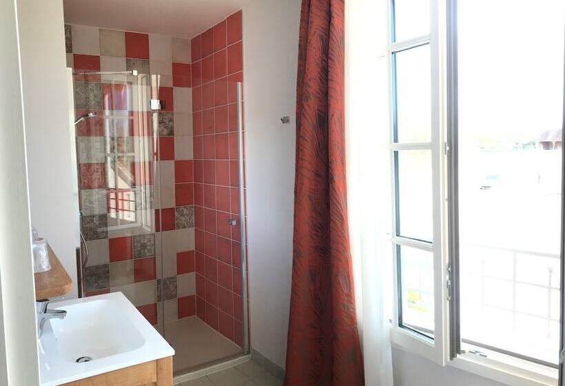 غرفة عائلية, Le Prieure De Boulogne