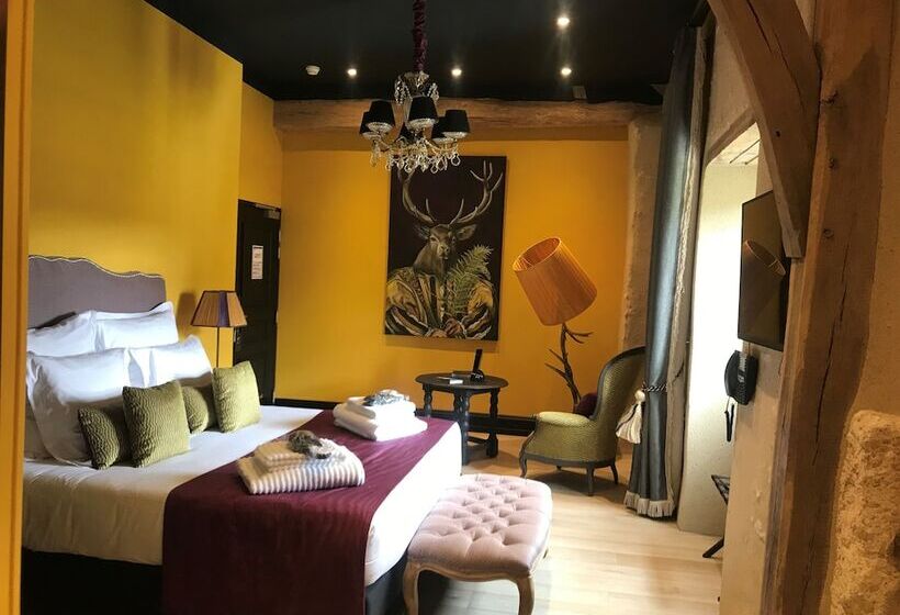 جناح جونيور, Le Prieure De Boulogne