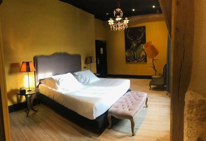 جناح جونيور, Le Prieure De Boulogne