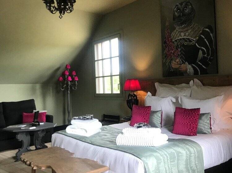 جناح إدارى, Le Prieure De Boulogne