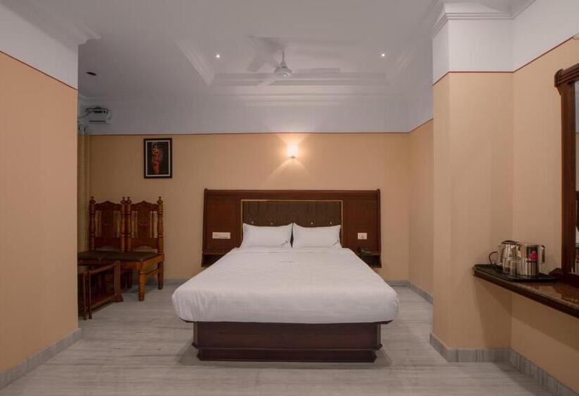 غرفة قياسية, Vashanth Krishna