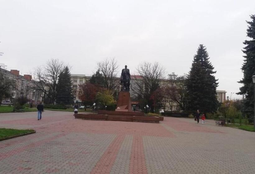 اتاق استاندارد با بالکن, Central Studio