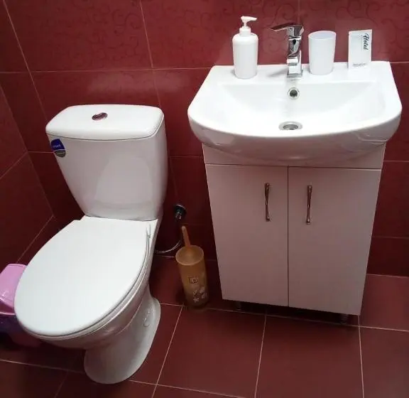 Cameră Standard, Central Studio