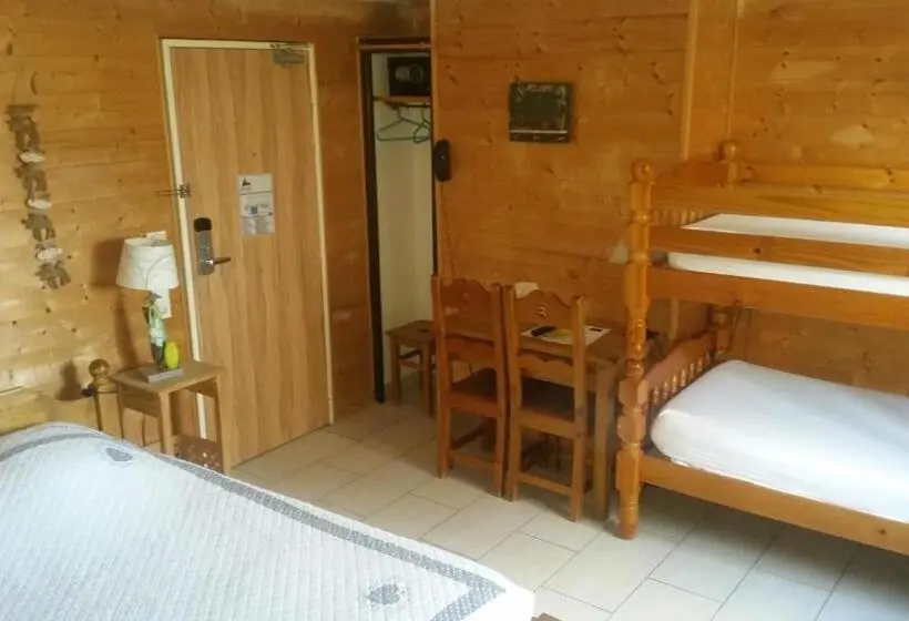 スタンダード４人部屋, Restaurant Le Yeti