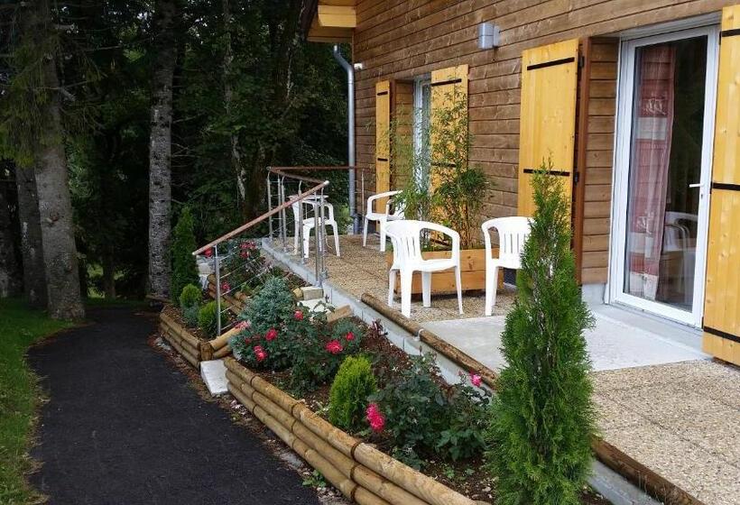 Семейный Номер, Restaurant Le Yeti