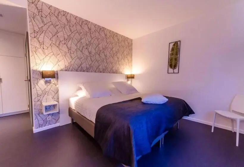Standard Yhden Hengen Huone, Manava