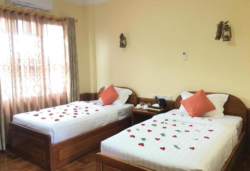 اتاق سوپریور, Mother S Home