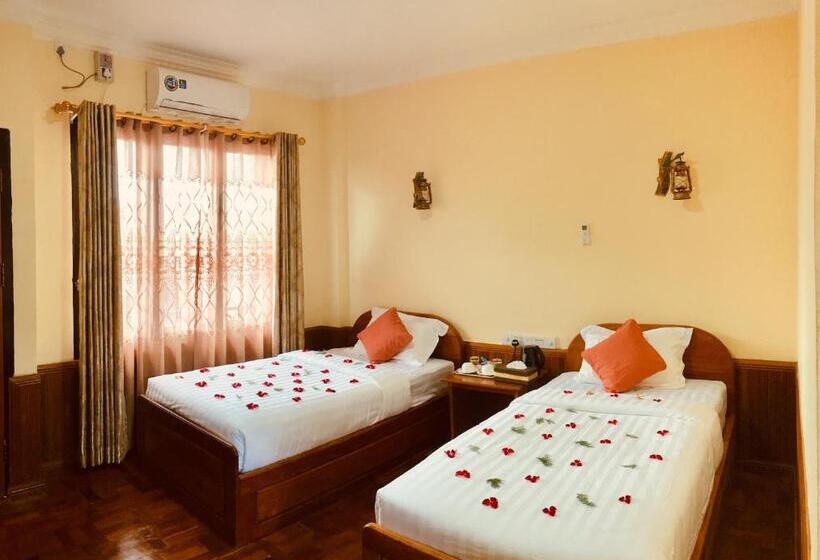 اتاق سوپریور, Mother S Home