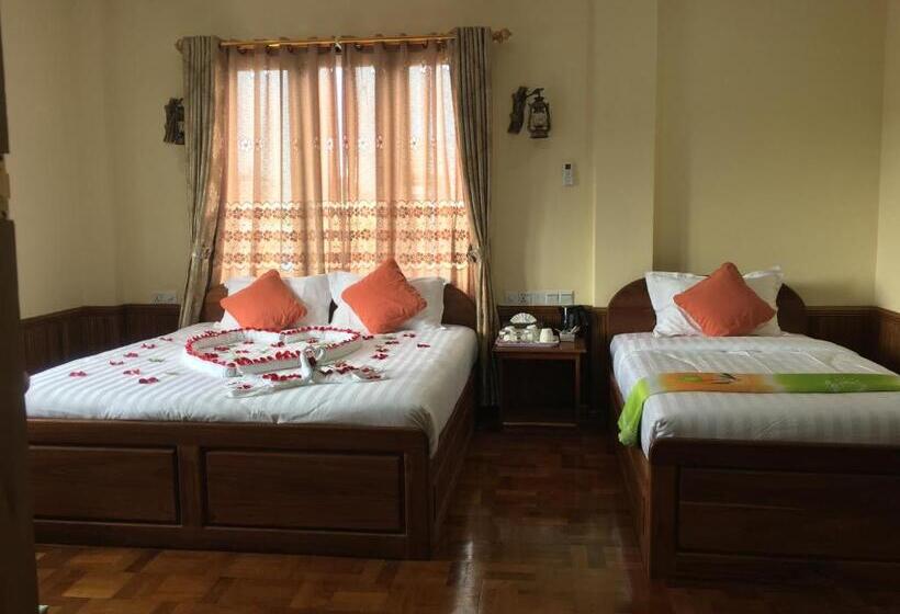 اتاق استاندارد سه نفره, Mother S Home