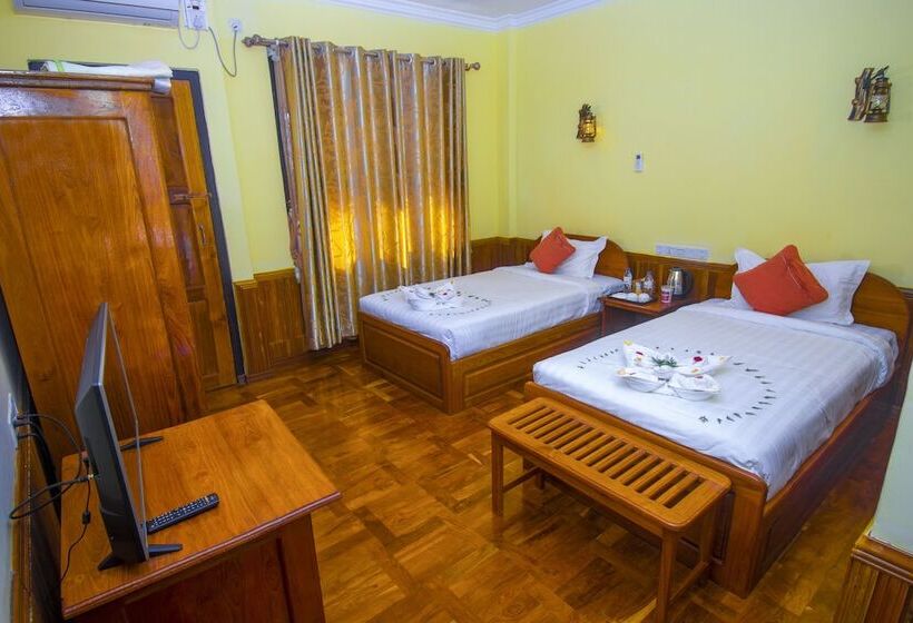 اتاق سوپریور, Mother S Home