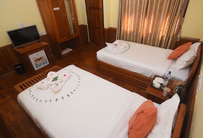 اتاق سوپریور, Mother S Home