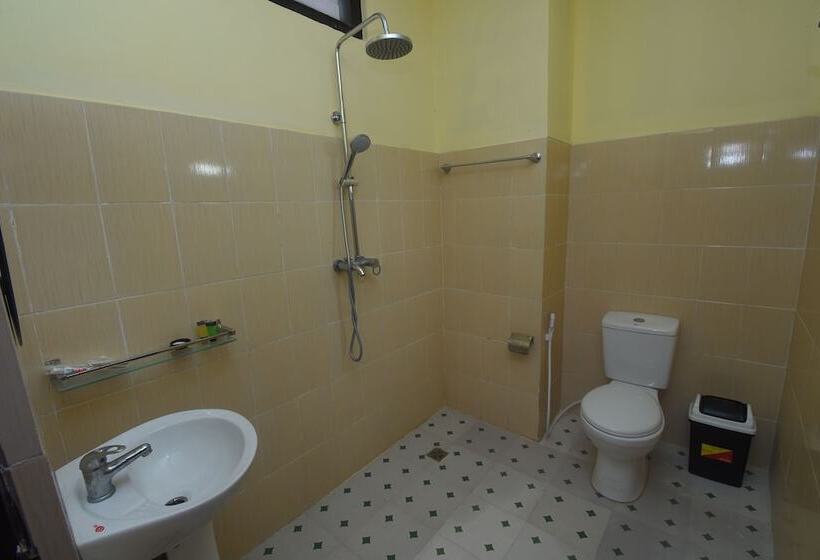 اتاق سوپریور, Mother S Home