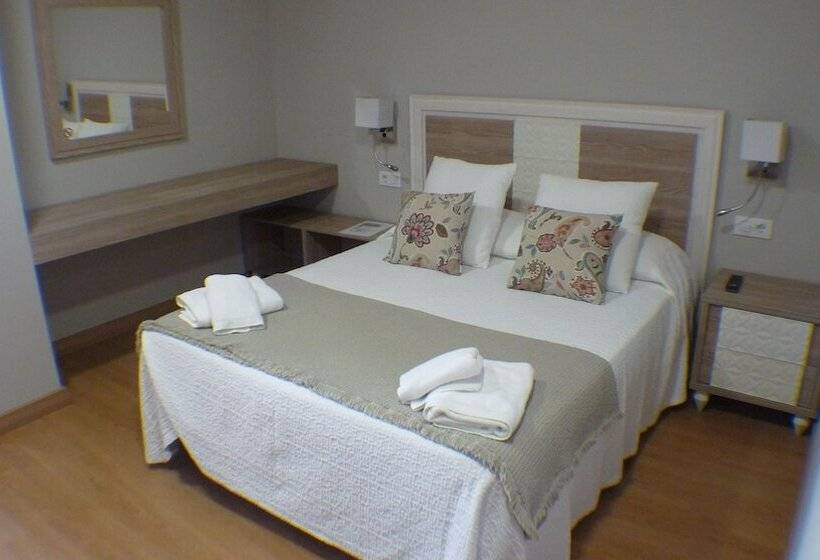 高级大房间, Roquiño