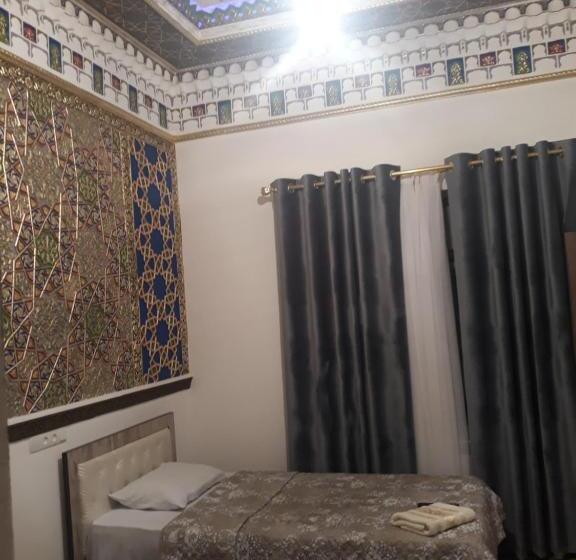 اتاق لوکس, Temur