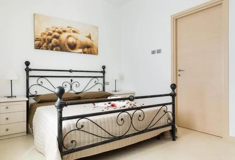 اتاق اکونومی, Villa Rosina