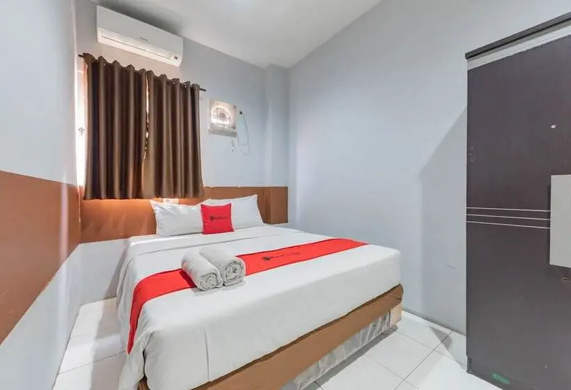 エコノミールーム, Reddoorz @ Pelajar Pejuang 3