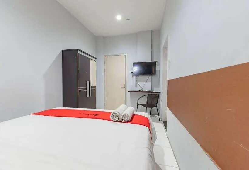 エコノミールーム, Reddoorz @ Pelajar Pejuang 3