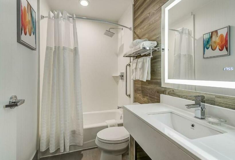 Standardzimmer Kingsize Bett, Est