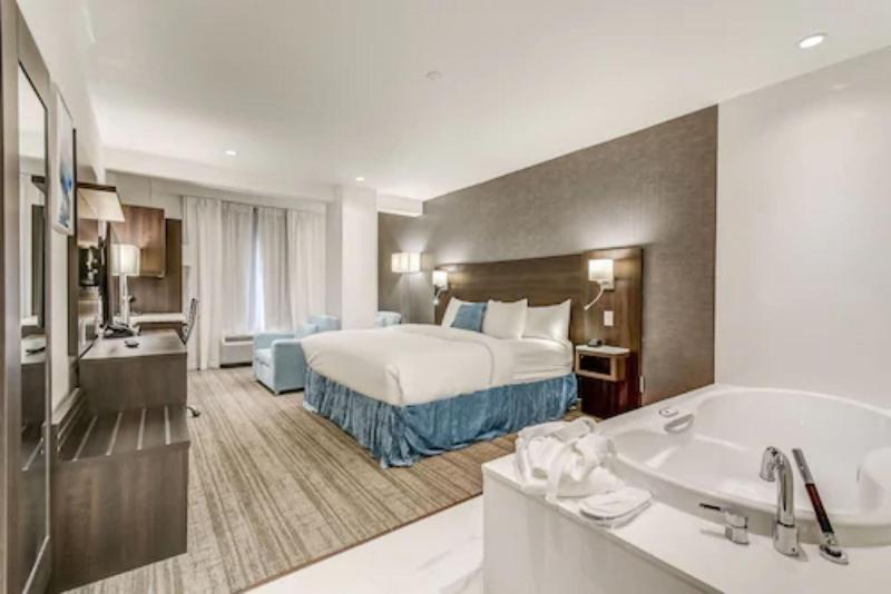 Suite Kingsize Bett, Est