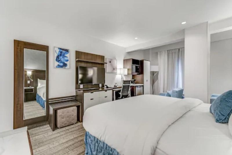 Suite Kingsize Bett, Est