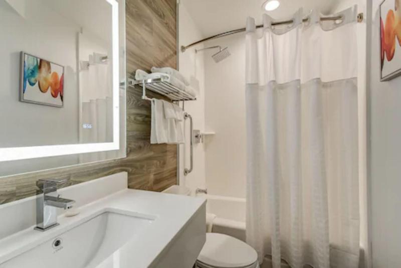 Standardzimmer Kingsize Bett, Est