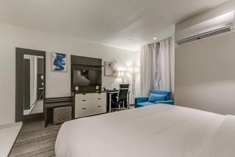 Suite Kingsize Bett, Est