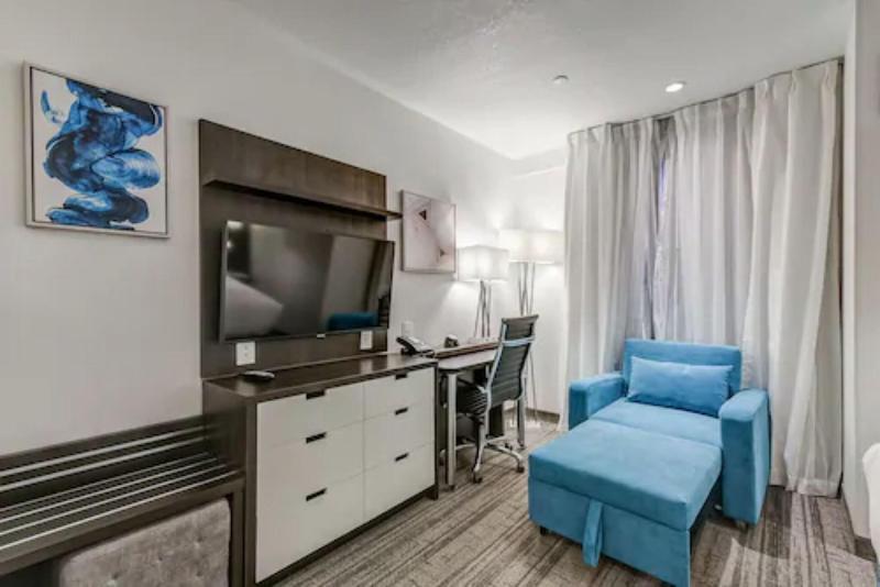 Suite Kingsize Bett, Est