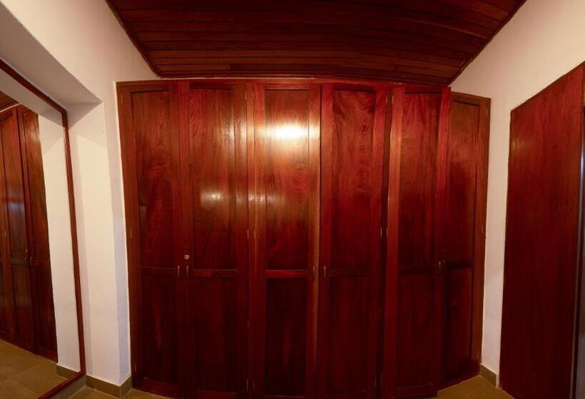 Люкс Кровать Кинг, Nature Lodge Apu Samay