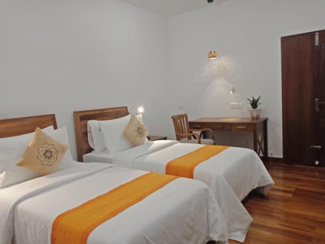 Номер Deluxe с Балконом, The Ayur Villa