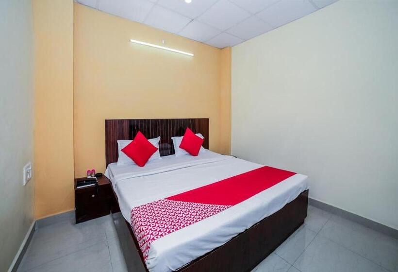 Трехместный Номер Классика, Oyo 14658 Shree Ambe Tara Guest House
