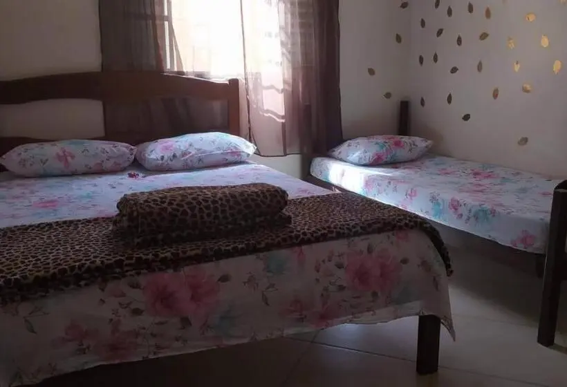 Perhehuone Jaettu Kylpyhuone, Conexão Hostel