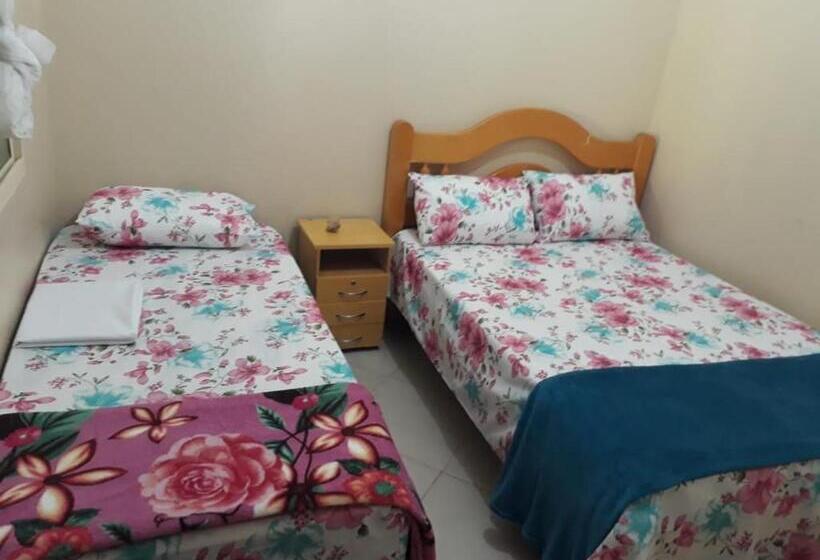 اتاق خانوادگی با سرویس بهداشتی مشترک, Conexão Hostel