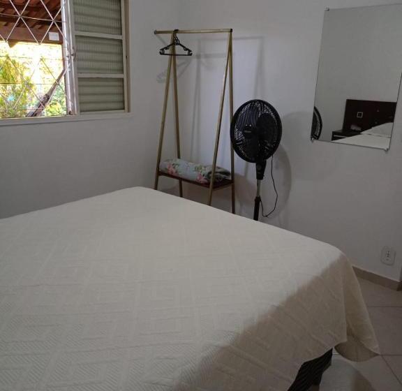 سوییت, Conexão Hostel