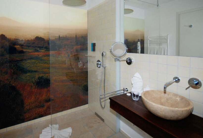 اتاق استاندارد یک نفره, Boskamp