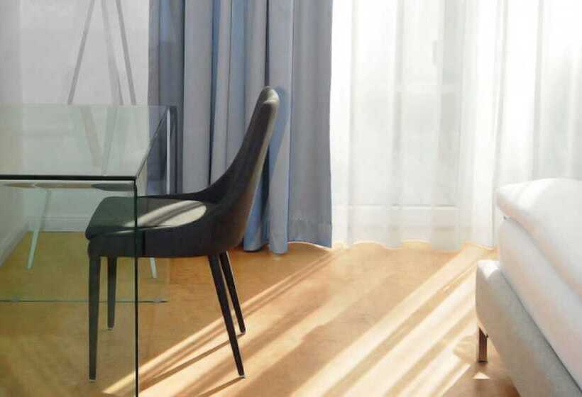 Quarto Estandar Individual, Boskamp
