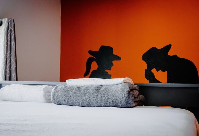 تختخواب در اتاق مشترک, Wanderstay Houston Hostel